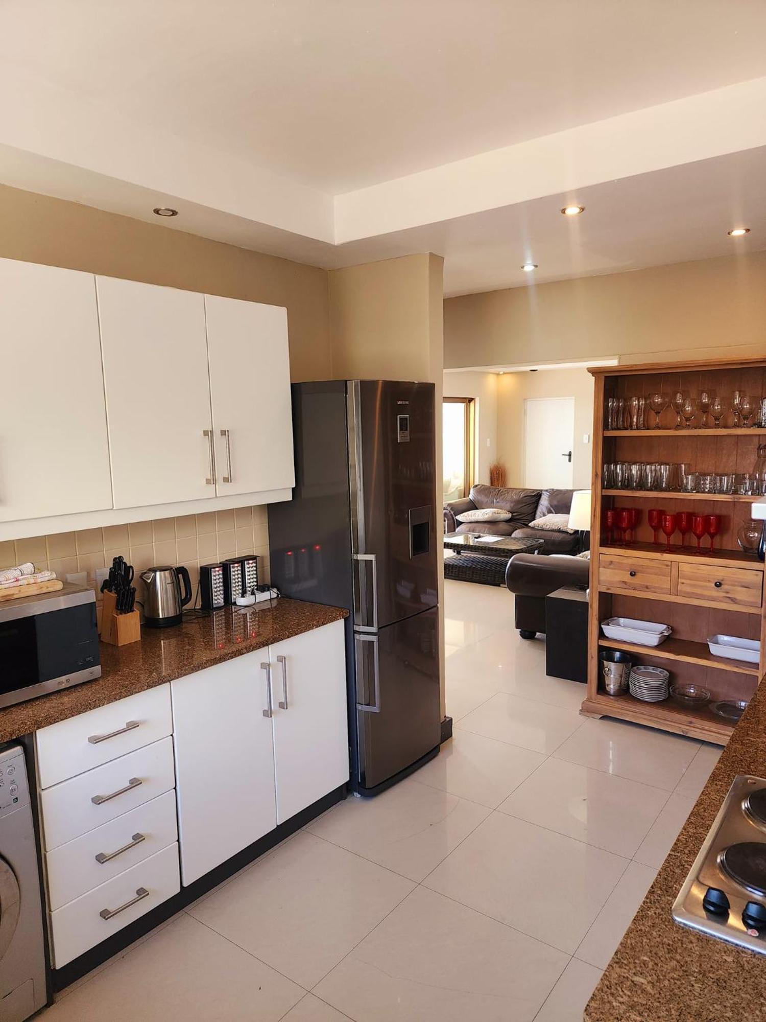 Bikini Beach Manor Gordons Bay Exterior photo