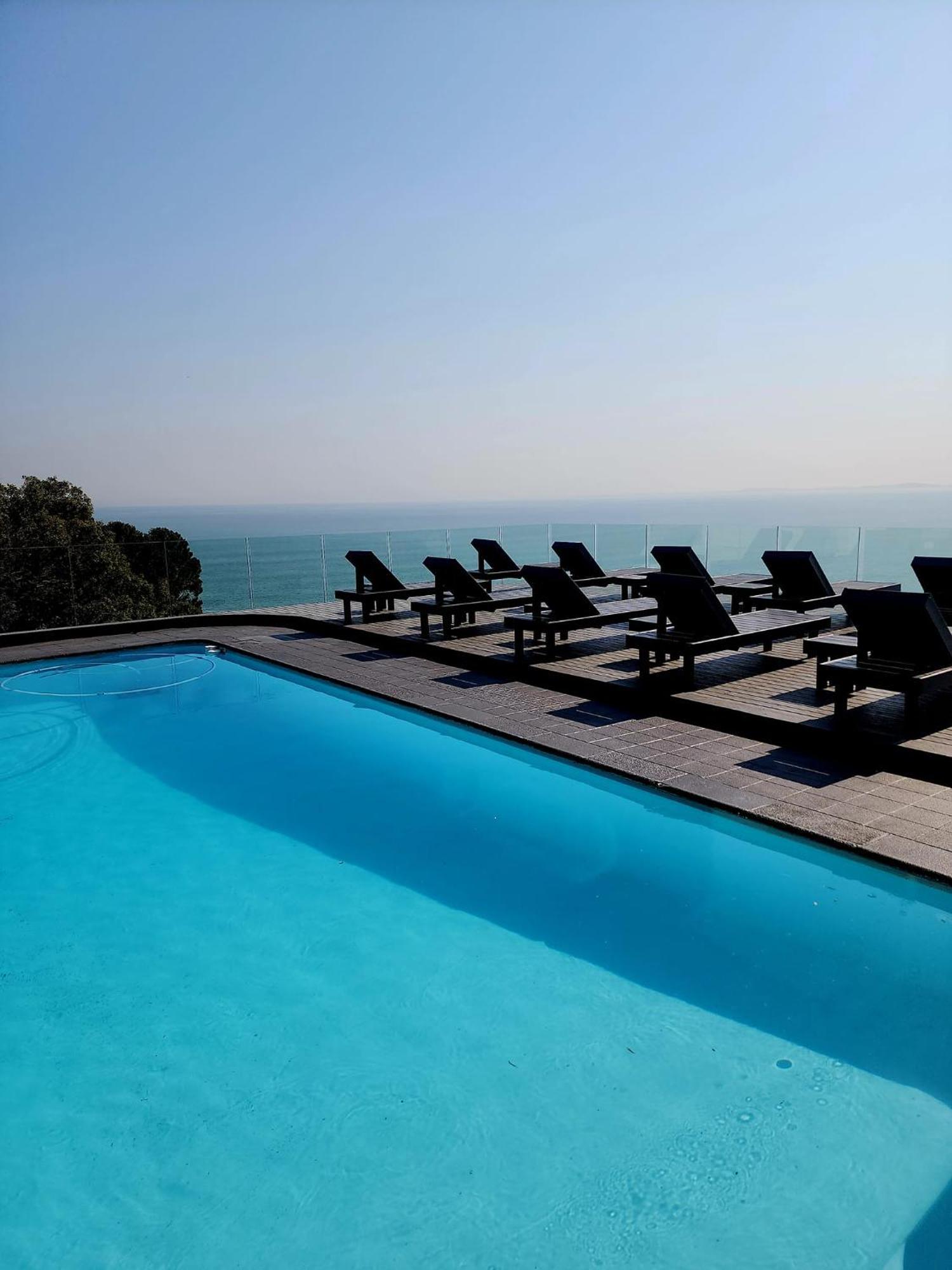 Bikini Beach Manor Gordons Bay Exterior photo